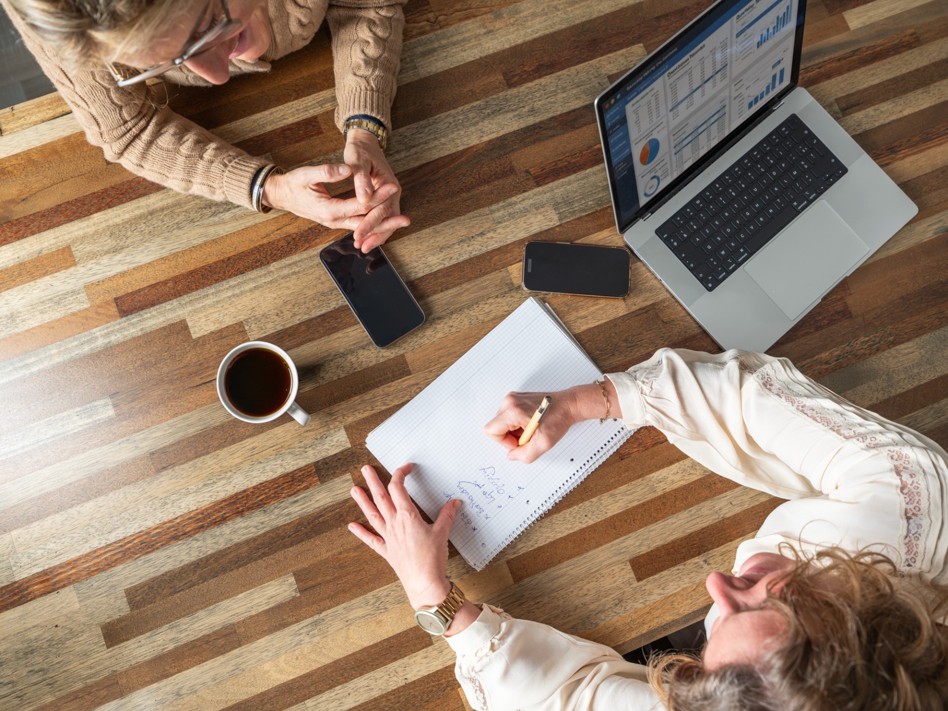 Back-Up-Office helpt ondernemingen meer uit bestaande bedrijfssoftware te halen en ondersteunt bij de praktische implementatie van nieuwe software.